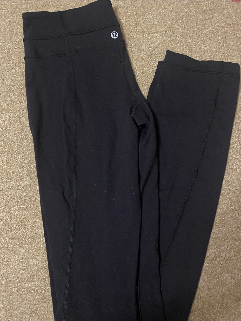Fits sizes 6-8 very stretchy! Lulu High-Rise Performance Leggings